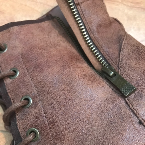 MAURICES high heeled boots - Picture 5 of 6